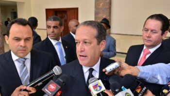 Oposición RD rechaza pedido de Reinaldo de interpelar a jueces del Tribunal Superior Electoral