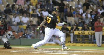 Águilas, Leones y Gigantes vencen en béisbol invernal