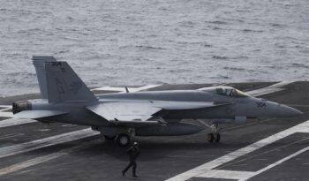 Piloto dibuja un pene en el cielo y luego pide disculpas