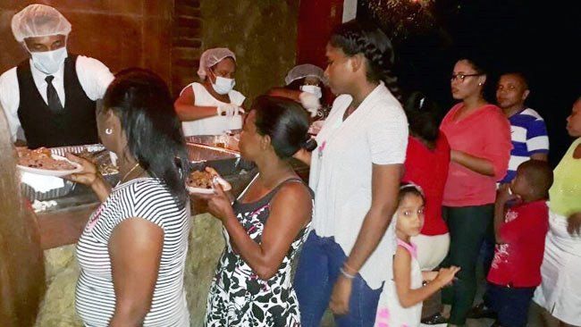 Comedores Económicos auspician en Perantuen Primera Cena de Navidad Comunitaria