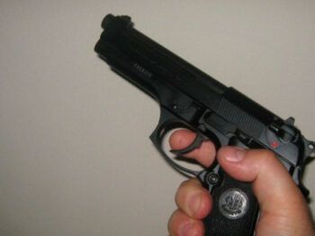 Hasta RD$ 20,000 a quienes entreguen armas voluntariamente