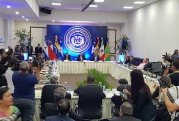 Gobierno y oposición de Venezuela regresan hoy a la mesa del diálogo.