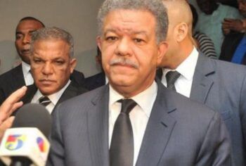 Leonel Fernández dice hace falta acuerdo en todos los partidos para aprobar ley que los regule.