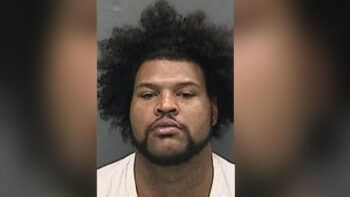 Mata a su hijastro por levantarse a buscar una galleta