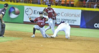 Gigantes derrotan a las Águilas