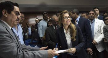 El pacto de Hipólito y Abinader desata los demonios en el PRM.