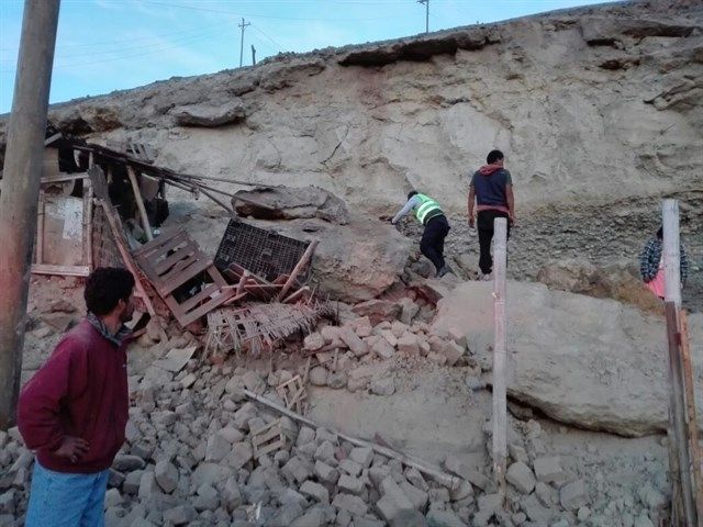 Dos muertos y 65 heridos tras terremoto de 7,3 en Perú