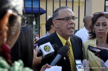 Médicos del IDSS convocan huelga de 48 horas en reclamo cumplimiento de acuerdos.