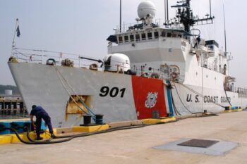 Detienen a 40 indocumentados dominicanos y haitianos en el oeste de Puerto Rico.