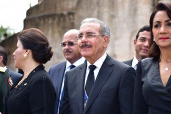 Medina pide al Congreso aprobación de leyes de partidos y electoral