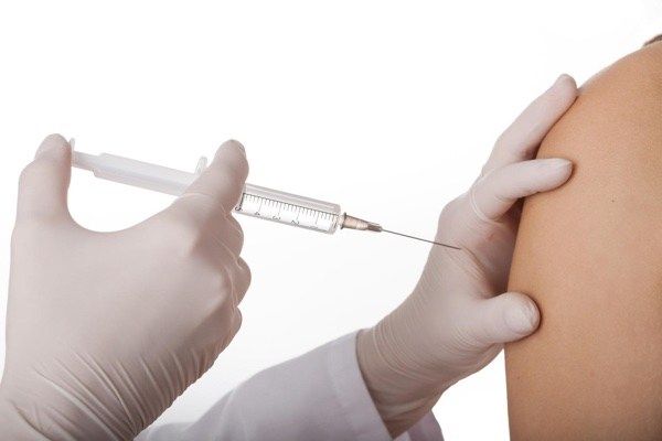Universidad de Oxford podría tener lista la vacuna contra el coronavirus en agosto