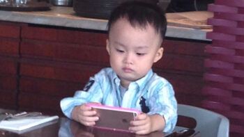 Niño bloquea iPhone por 25 millones de minutos