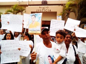Madre pide justicia por asesinato de su hijo a manos de un raso de la Policía Nacional