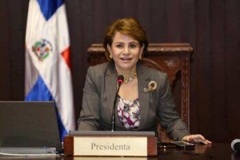 Diputada Lucía Medina buscaría la senaduría de San Juan.