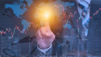 Asia es vulnerable a un giro al proteccionismo, advierte el FMI