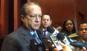 Pared Pérez anuncia que ahora va por presidencia de la República