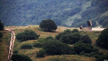 Israel acusa a Irán de disparar cohetes desde Siria