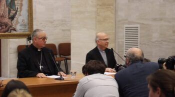 En Chile renuncian 34 obispos por escándalo sexual