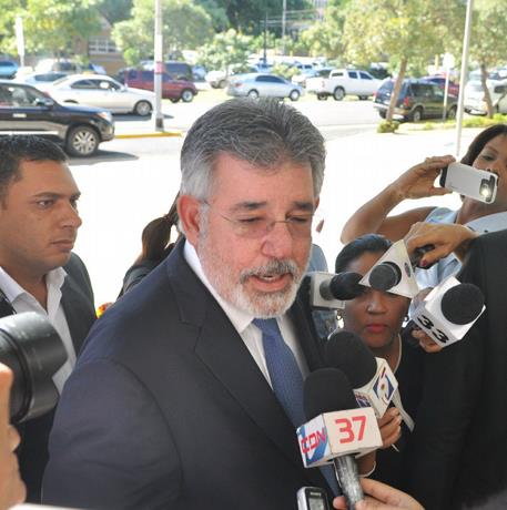 Procuraduria dice Víctor Díaz Rúa movilizó en el sistema financiero 35 mil millones de pesos.