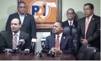 Ramfis Trujillo presenta plataforma para que pueblo sugiera cargos.