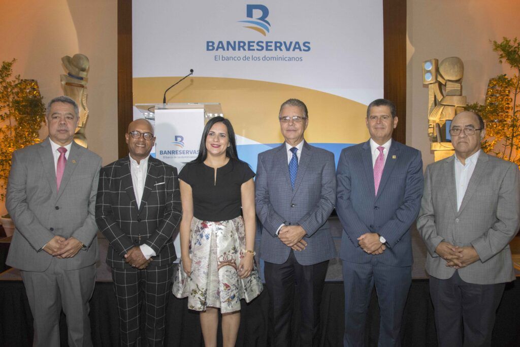 Banreservas reconoce aportes de la prensa turística