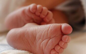 La ampliación del permiso de paternidad eleva gastos en junio