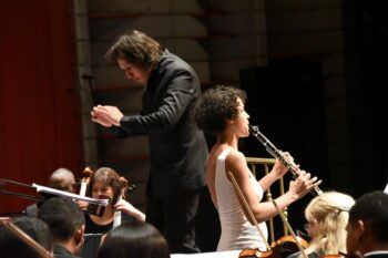 La Orquesta Sinfónica Nacional ofrece concierto; el Inposdom le rinde un homenaje con sello postal