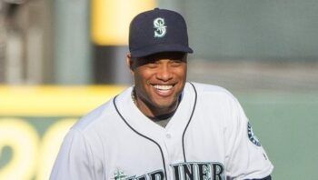 Robinson Canó pega hit en primer juego de rehabilitación en Triple-A