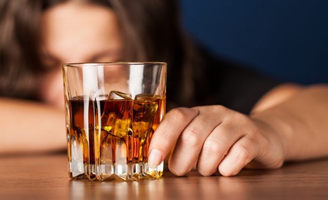 368 intoxicados por alcohol, incluidos 18 menores