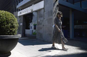 El gobierno de Italia responsabiliza a una empresa por el derrumbe de un puente