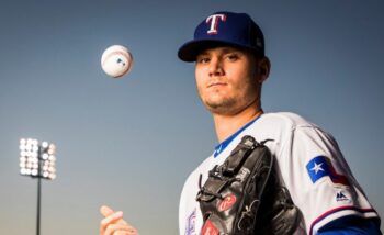 Los Tigres del Licey anuncia a Delgado y Sadzeck