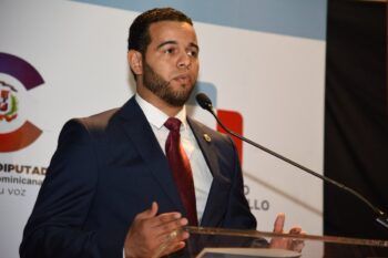 Diputado en contra de venta de alcohol en estaciones de combustibles