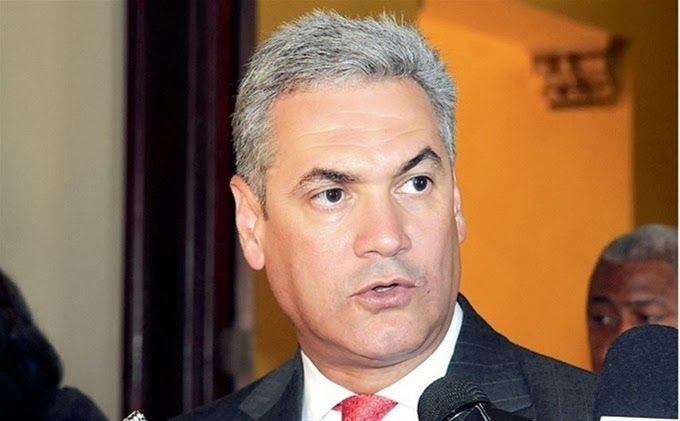 Ministro Gonzalo Castillo califica al presidente Danilo Medina como el “benefactor” de RD