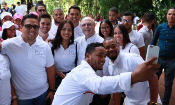 Hipolito Mejia: “mi preocupación ahora es el futuro de ustedes, de sus nietos y los míos, que de seguir como vamos no tendrán un estadio de vida seguro”.