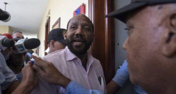 Juez determinará hoy si Pablo Ross se queda en prisión