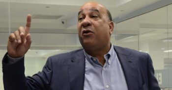 Viene campaña incluiría Leonel en corrupción según Bauta Rojas