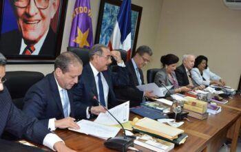 Comité Central PLD se convierte en escenario de lucha por candidatura presidencial