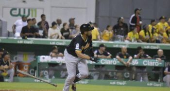 Águilas derrotan a las Estrellas y se mantienen empate en el primer lugar junto a Los Gigantes