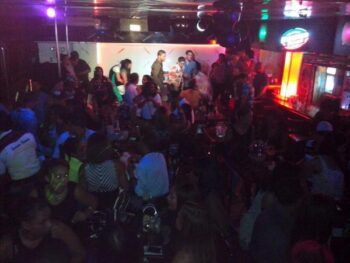 Interior y Policía levantará restricciones en bares y discotecas a partir del 1ro de diciembre