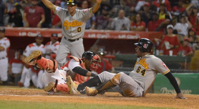 Gigantes vencen 8-4 a las Aguilas