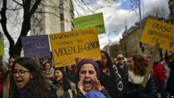 Españoles se suman a jornada mundial contra la violencia