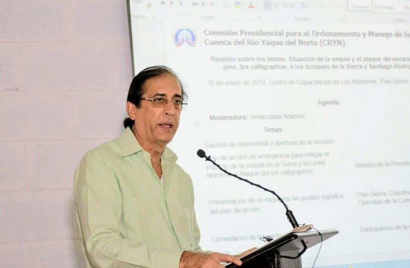 Gustavo Montalvo llama al PRM “profetas del atraso” por no firmar el Pacto Eléctrico