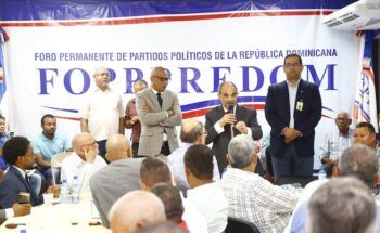 Junta Central Electoral realiza demostración de modelo de voto automatizado