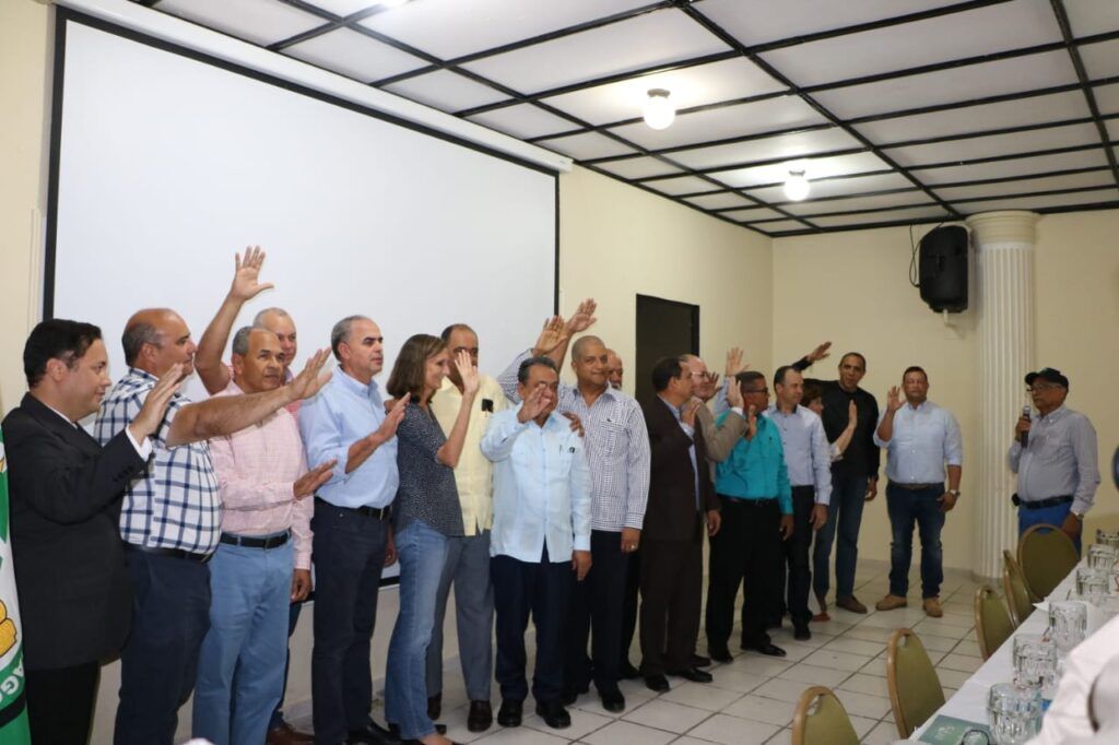Juramentan consejo provincial de la Junta Agroempresarial Dominicana en valverde