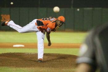 Jenrry Mejía confía en que lanzará en MLB en 2019