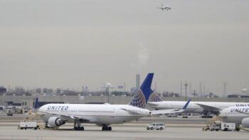 United Airlines modificará más de 100 aviones para agregarles asientos especiales