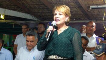 Danilistas “avivan” la reelección; Lucia Medina dice con otro candidato se pierde.