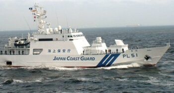 80 heridos en choque de barco con un objeto que podría ser una ballena