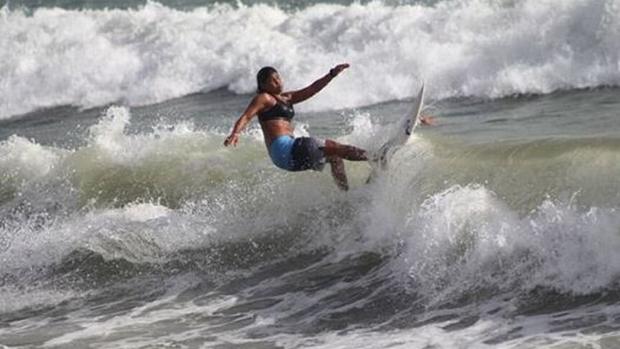 Surfista muere luego de caerle un rayo en Brasil