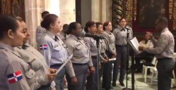 Policía Nacional realiza misa en la Catedral por motivo a su 83 aniversario